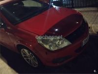 Usado Opel Astra Cabriolet Enjoy 140 CV (102 kW) 2008 Rojo Descapotable