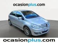 Usado Mercedes B180 109 CV (80 kW) 2010 Gris Monovolumen