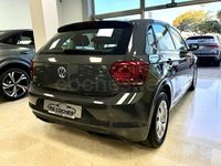 Usado VW Polo Advance 95 CV (69 kW) 2020 Gris / plata Utilitario