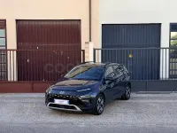 Usado Hyundai Bayon Style 120 CV (88 kW) 2022 Gris / plata SUV