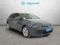 Usado VW Golf VIII 115 CV (84 kW) 2025 Gris / plata Berlina