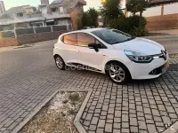 Usado Renault Clio IV LIMITED 90 CV (66 kW) 2016 Blanco Berlina