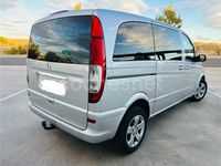 Usado Mercedes Viano 150 CV (110 kW) 2004 Gris / plata Monovolumen
