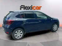 Usado Dacia Sandero Acces 75 CV (55 kW) 2019 Azul Berlina