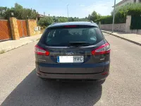 Usado Ford Mondeo Limited 115 CV (84 kW) 2014 Gris / plata Familiar