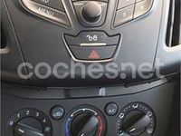 Usado Ford Focus Trend 95 CV (69 kW) 2011 Blanco Berlina