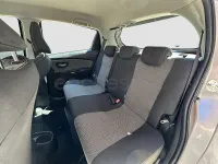Usado Toyota Yaris Hybrid Active 100 CV (73 kW) 2014 Gris / plata Berlina