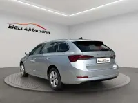 Usado Skoda Octavia Ambition 150 CV (110 kW) 2022 Gris Familiar