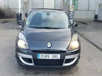 Usado Renault Scénic III Dynamique 105 CV (77 kW) 2009 Gris / plata Monovolumen