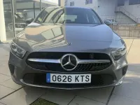 Usado Mercedes A180 136 CV (100 kW) 2019 Gris Utilitario