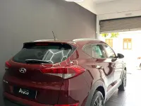 Usado Hyundai Tucson 131 CV (96 kW) 2015 Granate SUV