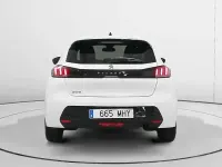 Usado Peugeot 208 Allure 100 CV (73 kW) 2023 Blanco Utilitario