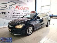 Usado Mercedes CLA200 Shooting Brake 136 CV (100 kW) 2016 Azul Familiar