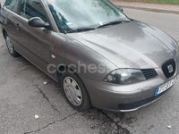 Usado Seat Ibiza 100 CV (73 kW) 2004 Gris / plata Berlina