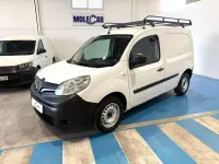 Usado Renault Kangoo 80 CV (58 kW) 2021 Blanco Monovolumen