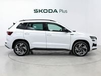 Usado Skoda Karoq SportLine 150 CV (110 kW) 2025 Blanco SUV