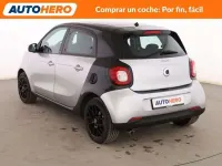 Usado Smart ForFour Basis 90 CV (66 kW) 2017 Gris Utilitario