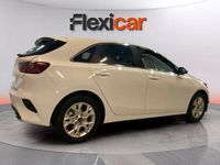 Usado Kia Ceed 120 CV (88 kW) 2022 Blanco Utilitario