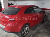 Usado Seat Ibiza SC Style 105 CV (77 kW) 2010 Rojo Utilitario