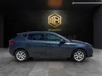 Usado Seat Leon FR 130 CV (95 kW) 2023 Gris / plata Berlina