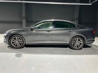 Usado VW Passat Sportline 180 CV (132 kW) 2016 Gris / plata Berlina