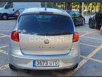 Usado Seat Altea Reference 105 CV (77 kW) 2010 Gris / plata Monovolumen