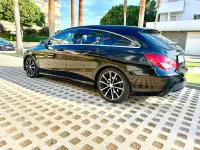 Usado Mercedes C220 177 CV (130 kW) 2015 Negro Familiar