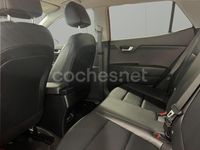 Usado Kia Stonic 120 CV (88 kW) 2019 Rojo SUV
