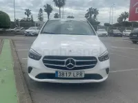 Usado Mercedes B180 116 CV (85 kW) 2021 Blanco Utilitario