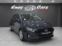 Usado Hyundai i20 100 CV (73 kW) 2023 Gris / plata Utilitario