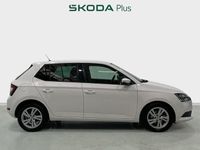 Usado Skoda Fabia Ambition 95 CV (69 kW) 2021 Blanco