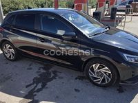 Usado Hyundai i20 100 CV (73 kW) 2024 Negro Utilitario
