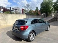 Usado Mercedes A180 Urban 109 HP (80 kW) 2012 Verde Sedan