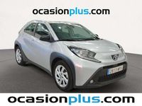 Usado Toyota Aygo Play 72 CV (52 kW) 2024 Gris Utilitario