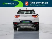 Usado Kia Stonic 100 CV (73 kW) 2022 Blanco SUV
