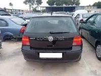 Usado VW Golf IV Conceptline 100 CV (73 kW) 2004 Negro Berlina