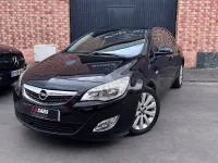 Usado Opel Astra Enjoy 115 CV (84 kW) 2010 Negro Berlina