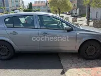 Usado Opel Astra Cosmo 100 CV (73 kW) 2004 Azul Berlina