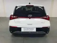 Usado Hyundai i20 101 CV (74 kW) 2025 Blanco Utilitario