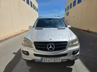 Usado Mercedes ML320 224 CV (164 kW) 2006 Gris / plata SUV