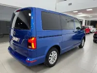 Usado VW Multivan 110 CV (80 kW) 2020 Azul Monovolumen