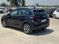 Usado Hyundai Kona 105 CV (77 kW) 2021 Negro SUV