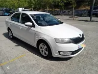 Usado Skoda Rapid Ambition 105 CV (77 kW) 2014 Blanco Utilitario
