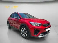 Usado Kia Stonic GT-Line 120 CV (88 kW) 2022 Rojo SUV