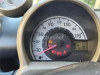 Usado Peugeot 107 68 CV (50 kW) 2006 Blanco Utilitario