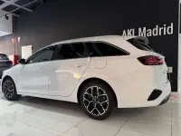 Usado Kia Ceed Style 101 CV (74 kW) 2025 Blanco Utilitario