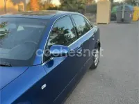 Usado Audi A4 130 CV (95 kW) 2004 Azul Berlina
