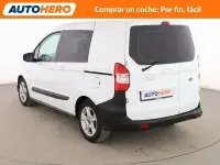 Usado Ford Tourneo Courier Trend 101 CV (74 kW) 2020 Blanco Monovolumen