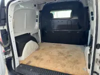 Usado Renault Kangoo 75 CV (55 kW) 2019 Blanco Monovolumen