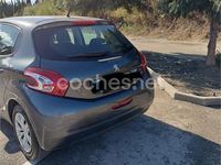Usado Peugeot 208 Active 82 CV (60 kW) 2014 Gris / plata Utilitario